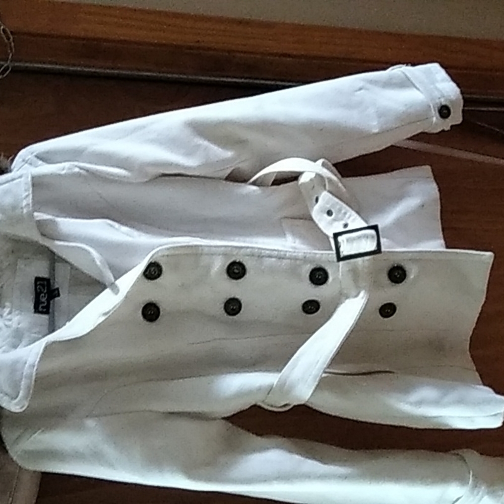 Coat - Picture 5 of 5